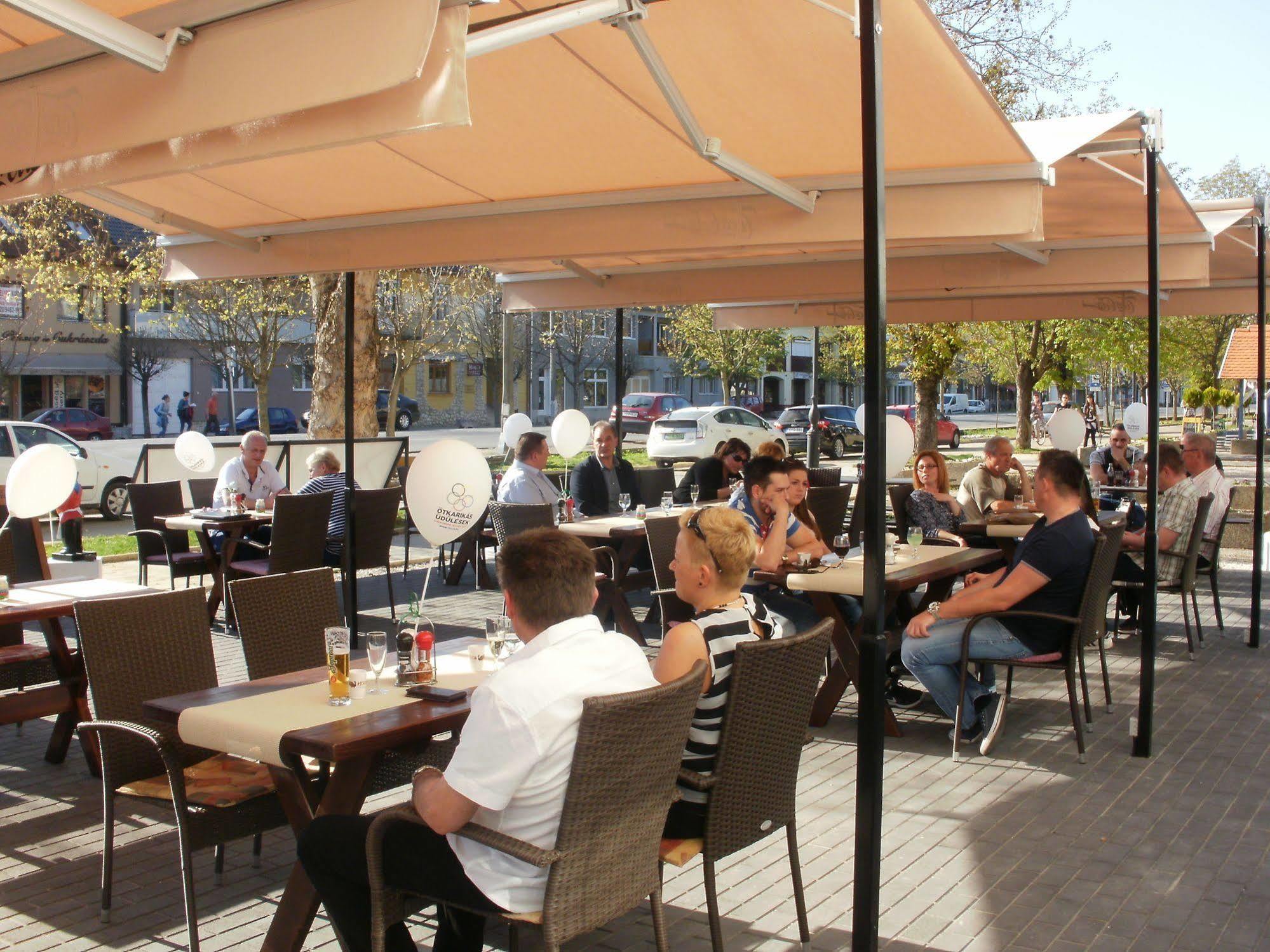 Siesta Club Apartman Харканы Экстерьер фото